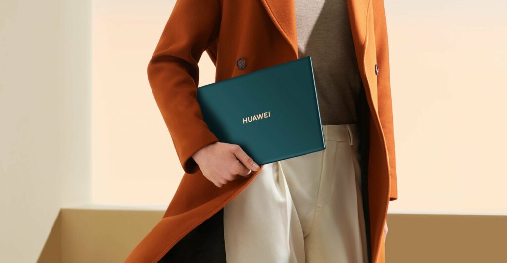 Huawei MateBook Pro X (2021). կատարելագործման հսկայական կավի ինքնավարությամբ: Չնայած 2020 թվականի տարբերակին երկու կաթիլ է թվում, նոր MateBook X Pro 2021-ը մի քանի նոր իրեր ունի գլխարկի տակ: Բավական է չնախընտրել սպասել հաջորդ սերնդի՞ն: