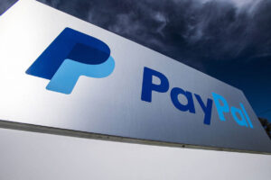پنهنجي PayPal اڪائونٽ ۾ لاگ ان ڪريو