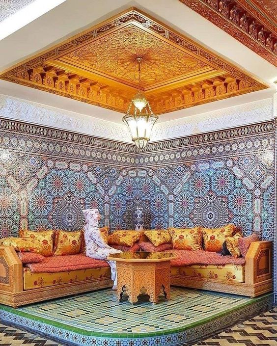 Les éléments clés d'un salon marocain moderne en 2023 - Güzelhome