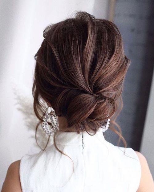 Chignons, tresses, cheveux courts, lâchés, coiffures bohème… Découvrez nos coups de coeur et inspirations coiffure mariage repérés sur le célèbre réseau social !